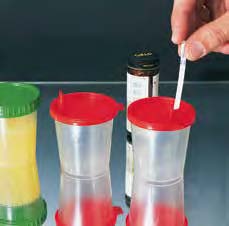 urinbecher_mit_schnappdeckel_und_tuelle